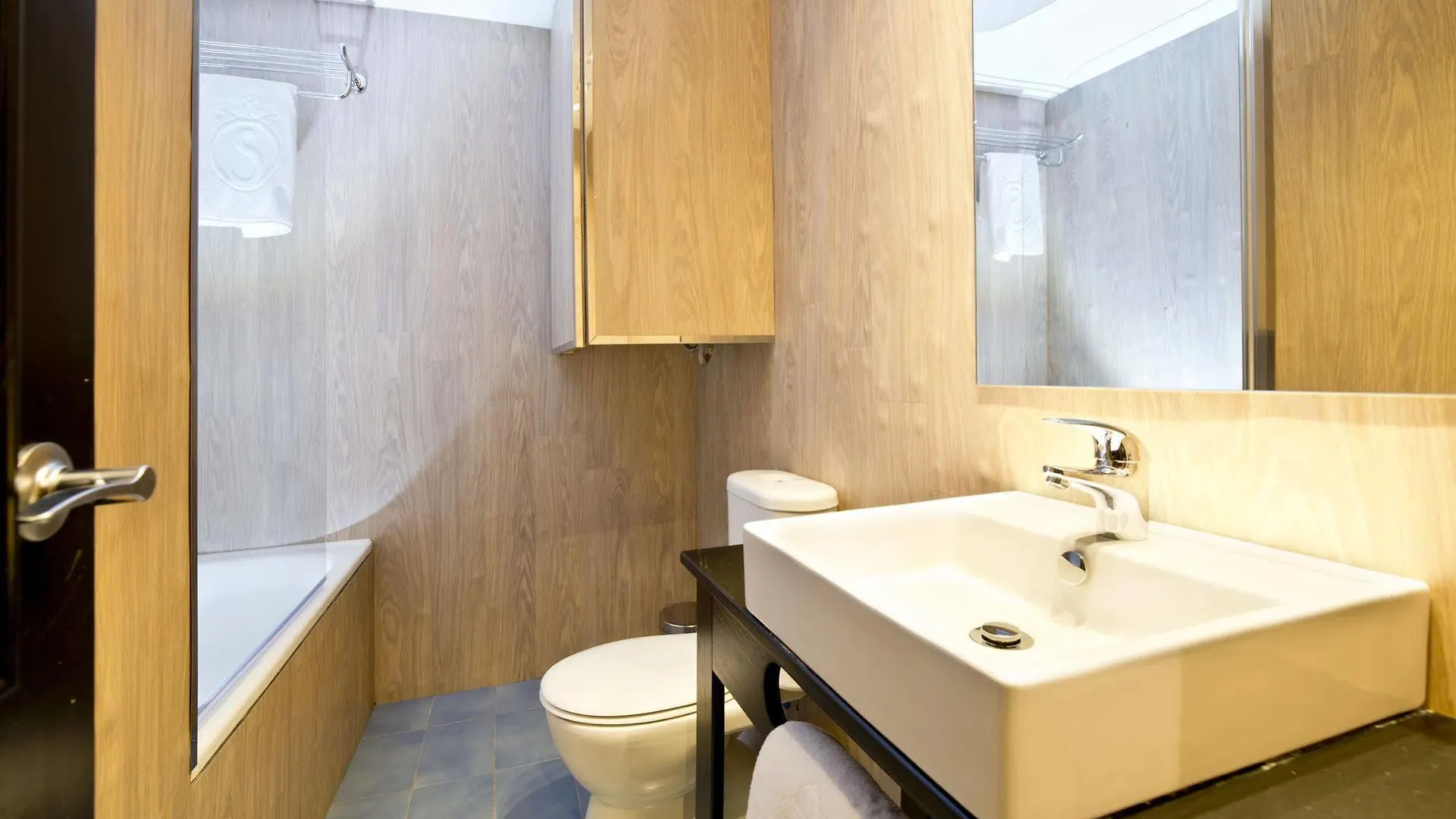 Apartamentos Salles Beach L'Estartit Spain